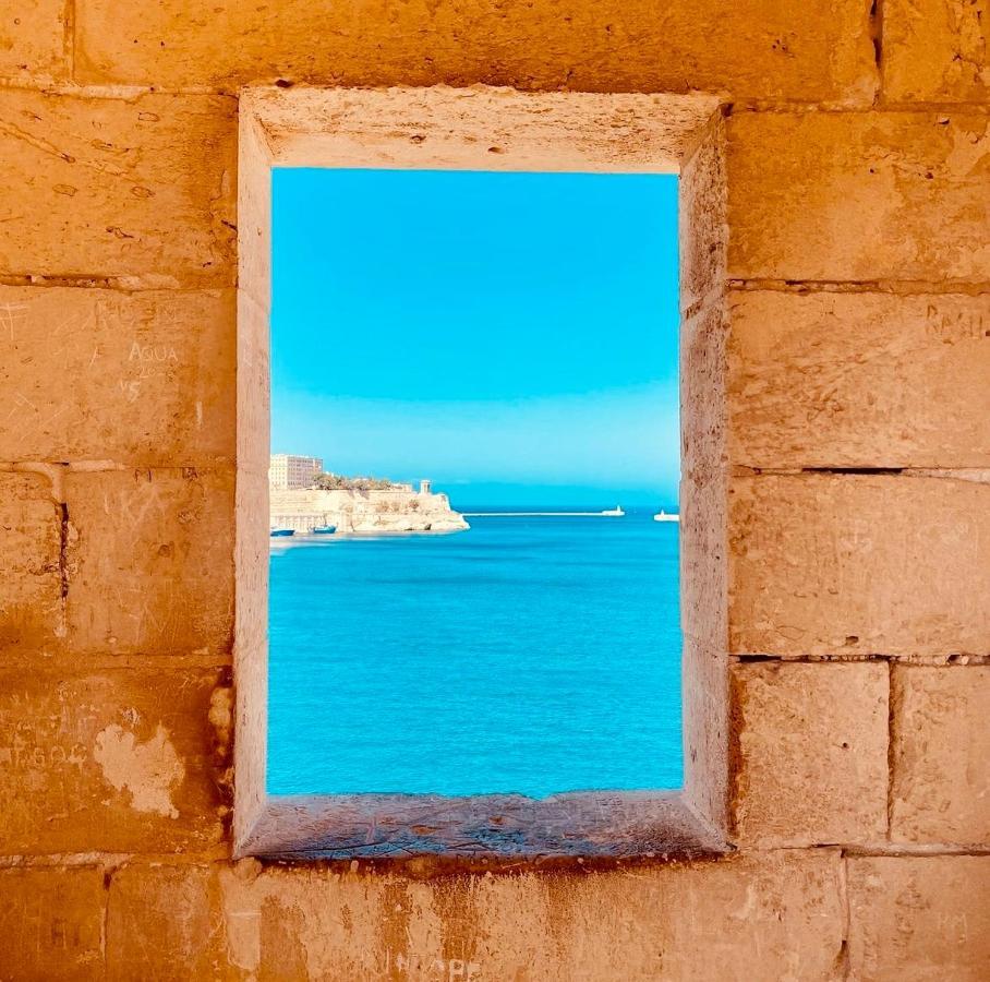 New & Unique Apartment - A 5 Minutes Ferry To Capital City Of Valletta Senglea Bagian luar foto