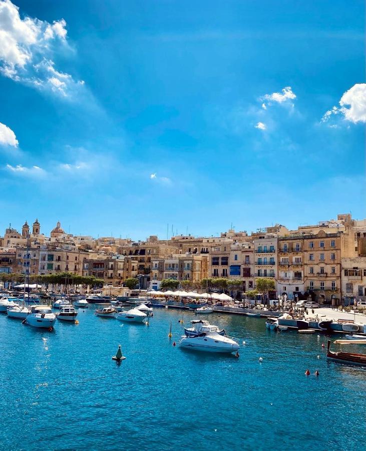 New & Unique Apartment - A 5 Minutes Ferry To Capital City Of Valletta Senglea Bagian luar foto