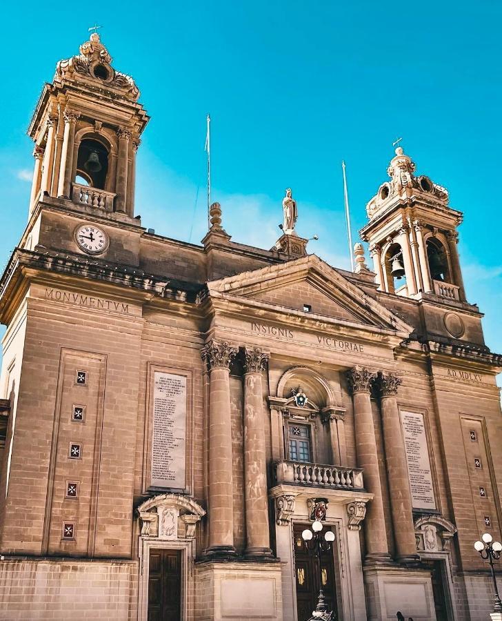 New & Unique Apartment - A 5 Minutes Ferry To Capital City Of Valletta Senglea Bagian luar foto